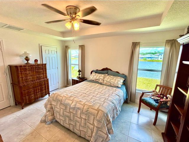9558 SEA SPRAY Drive, Fort Pierce, FL 34945