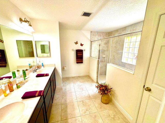 9558 SEA SPRAY Drive, Fort Pierce, FL 34945