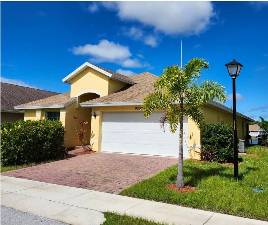 9558 SEA SPRAY Drive, Fort Pierce, FL 34945