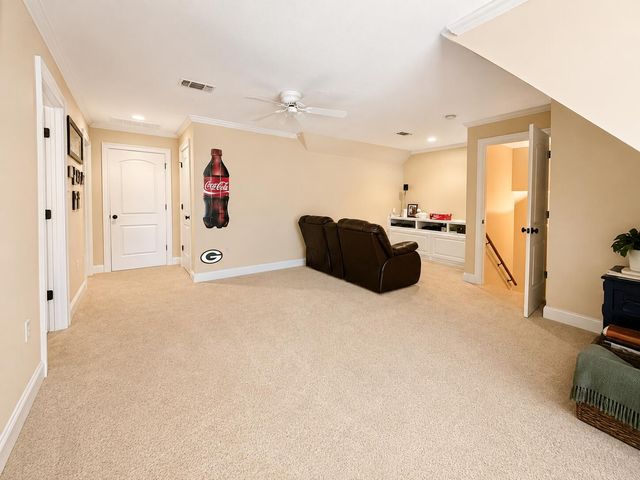 121 Lake Estates Dr., Hattiesburg, MS 39402