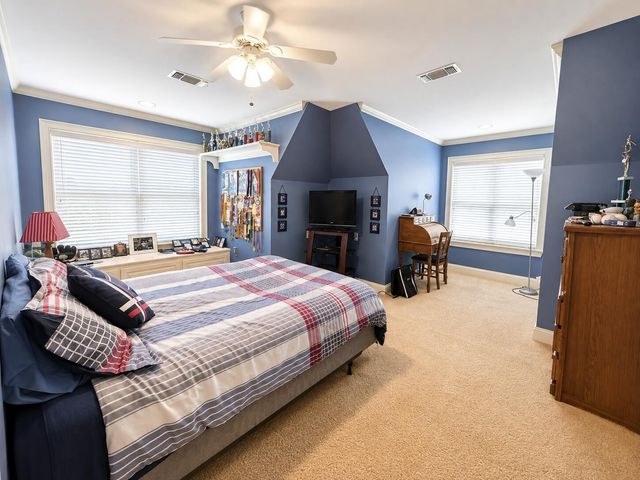 121 Lake Estates Dr., Hattiesburg, MS 39402