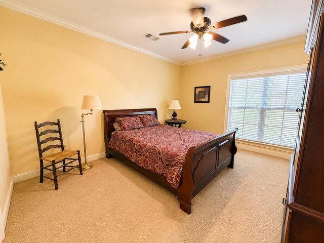 121 Lake Estates Dr., Hattiesburg, MS 39402
