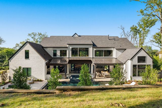 4600 Shys Hill Rd, Nashville, TN 37215