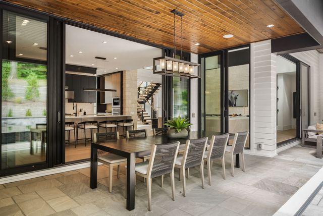 4600 Shys Hill Rd, Nashville, TN 37215