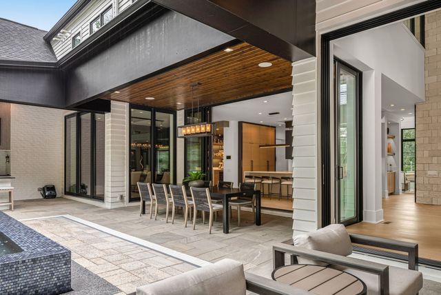 4600 Shys Hill Rd, Nashville, TN 37215