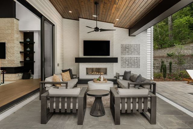 4600 Shys Hill Rd, Nashville, TN 37215