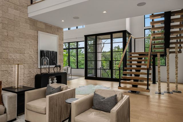 4600 Shys Hill Rd, Nashville, TN 37215