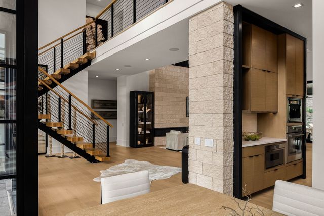 4600 Shys Hill Rd, Nashville, TN 37215