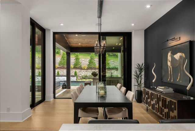 4600 Shys Hill Rd, Nashville, TN 37215