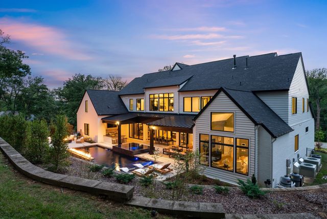 4600 Shys Hill Rd, Nashville, TN 37215