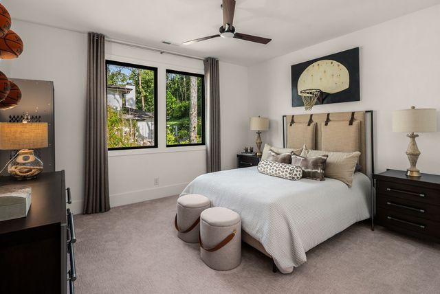 4600 Shys Hill Rd, Nashville, TN 37215