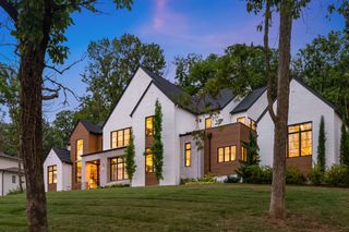 4600 Shys Hill Rd, Nashville, TN 37215