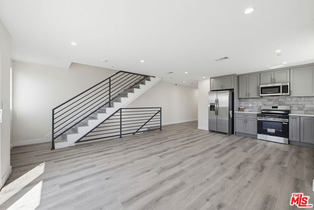 137 E 119th Street, Los Angeles, CA 90061