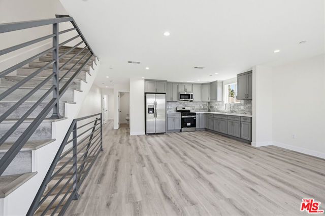 137 E 119th Street, Los Angeles, CA 90061