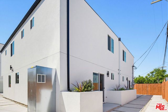 137 E 119th Street, Los Angeles, CA 90061