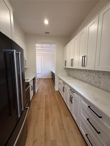 20 W CREST AVENUE, Winter Garden, FL 34787