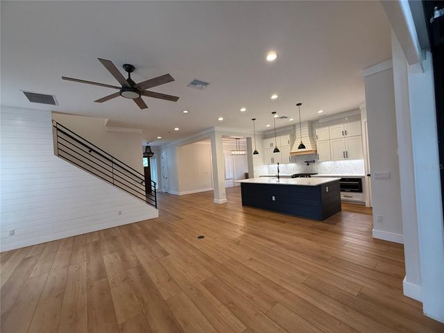 20 W CREST AVENUE, Winter Garden, FL 34787
