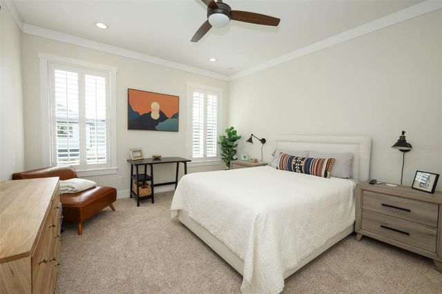 20 W CREST AVENUE, Winter Garden, FL 34787