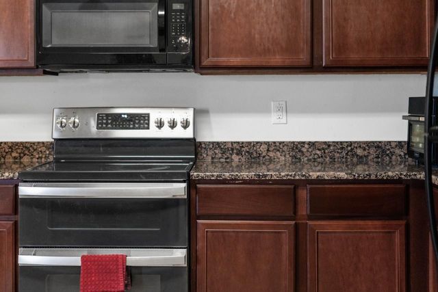 8715 Nicoli Creek Drive S, Humble, TX 77338