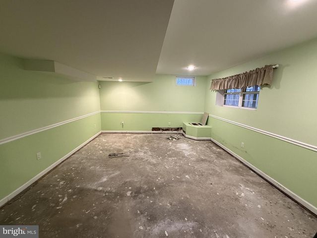 89 HILLSIDE LN, Mount Laurel, NJ 08054