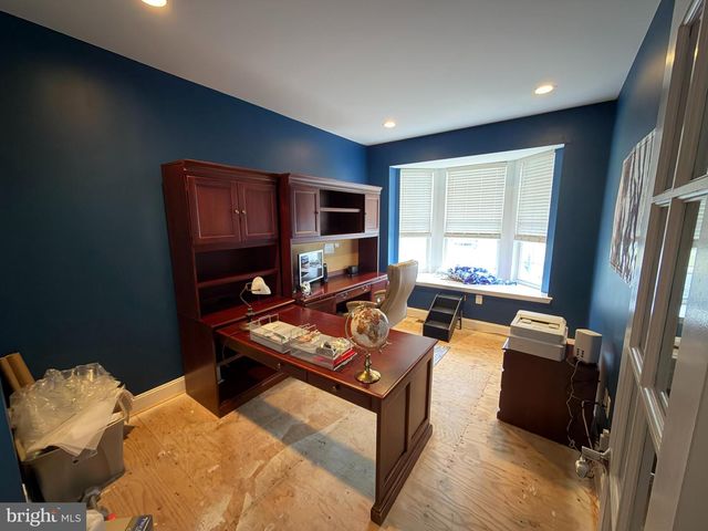 89 HILLSIDE LN, Mount Laurel, NJ 08054