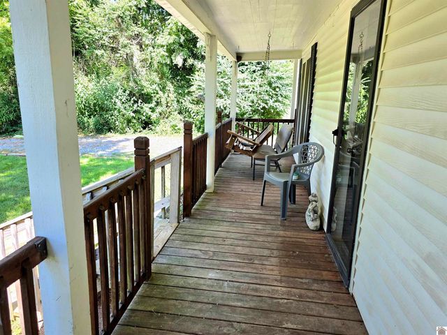 2537 Old Newburg Rd, Murray, KY 42071