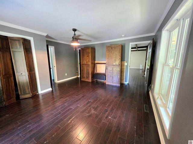 2537 Old Newburg Rd, Murray, KY 42071