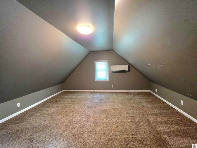 2537 Old Newburg Rd, Murray, KY 42071