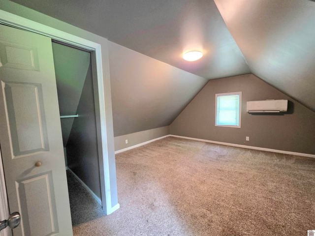 2537 Old Newburg Rd, Murray, KY 42071