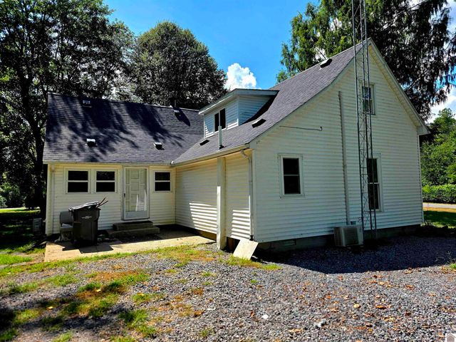 2537 Old Newburg Rd, Murray, KY 42071