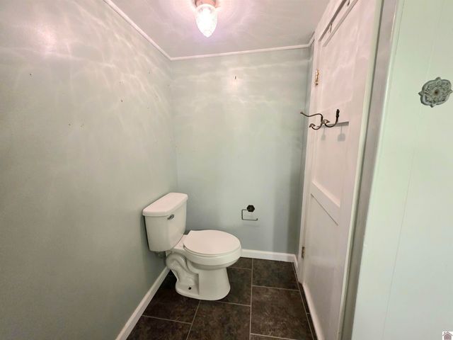 2537 Old Newburg Rd, Murray, KY 42071