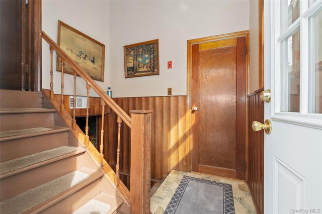 2975 oceanside Road, Oceanside, NY 11572