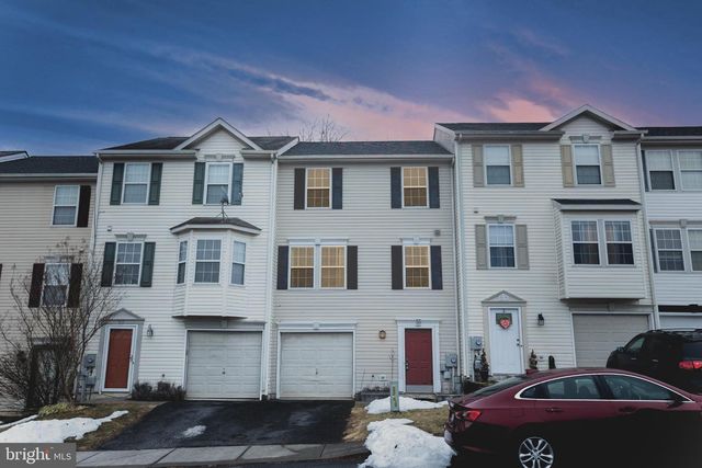 55 THORNBERRY DR, Martinsburg, WV 25403