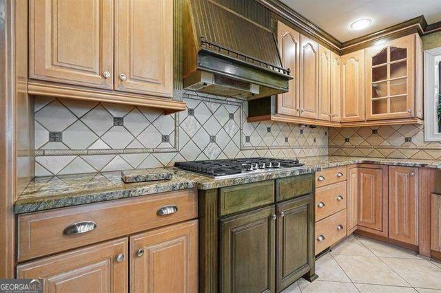 300 Shelli Lane, Roswell, GA 30075