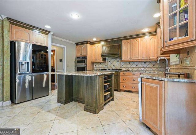 300 Shelli Lane, Roswell, GA 30075