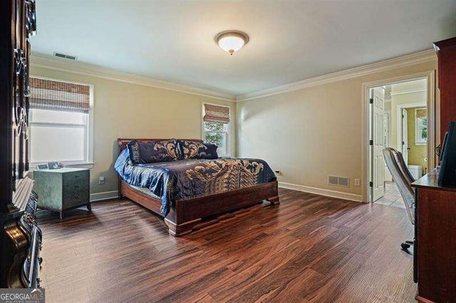 300 Shelli Lane, Roswell, GA 30075