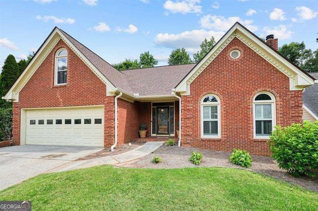 300 Shelli Lane, Roswell, GA 30075