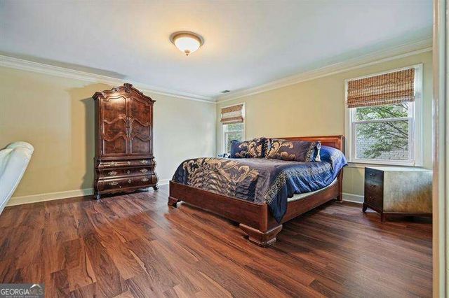 300 Shelli Lane, Roswell, GA 30075