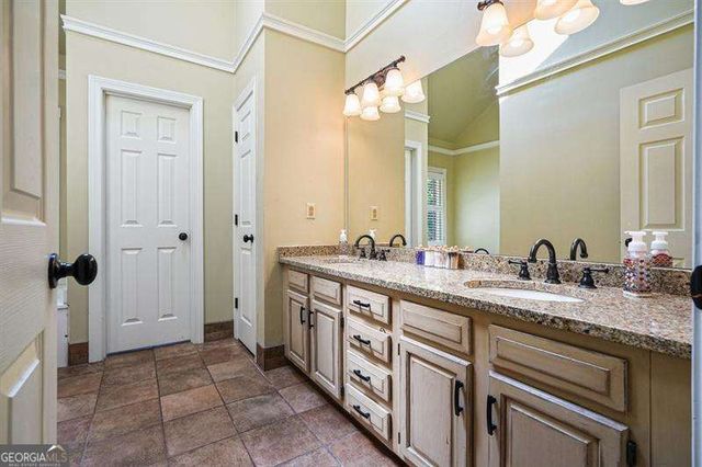 300 Shelli Lane, Roswell, GA 30075