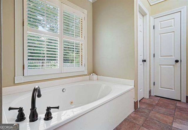 300 Shelli Lane, Roswell, GA 30075
