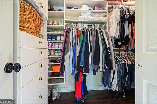300 Shelli Lane, Roswell, GA 30075