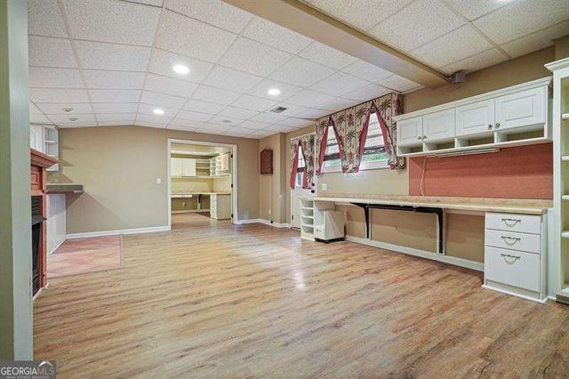 300 Shelli Lane, Roswell, GA 30075