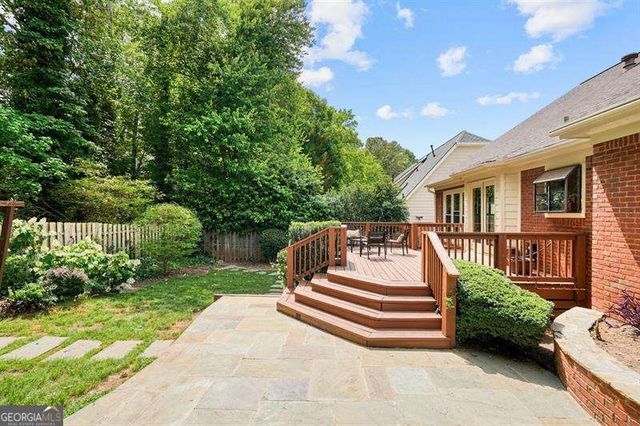 300 Shelli Lane, Roswell, GA 30075