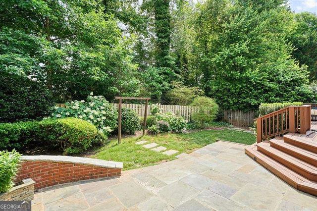 300 Shelli Lane, Roswell, GA 30075