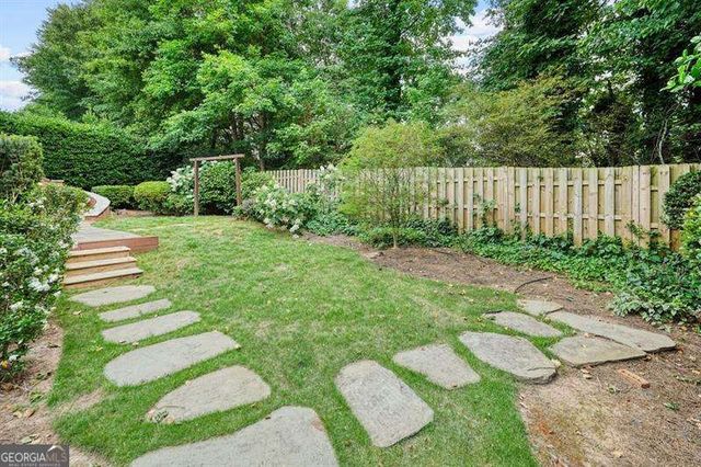 300 Shelli Lane, Roswell, GA 30075