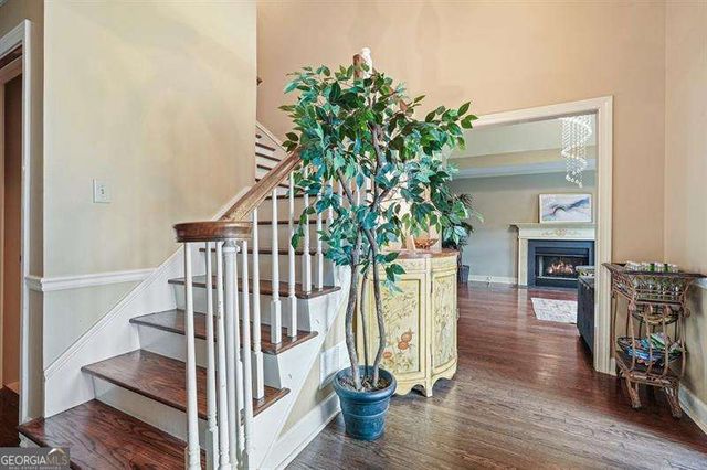 300 Shelli Lane, Roswell, GA 30075