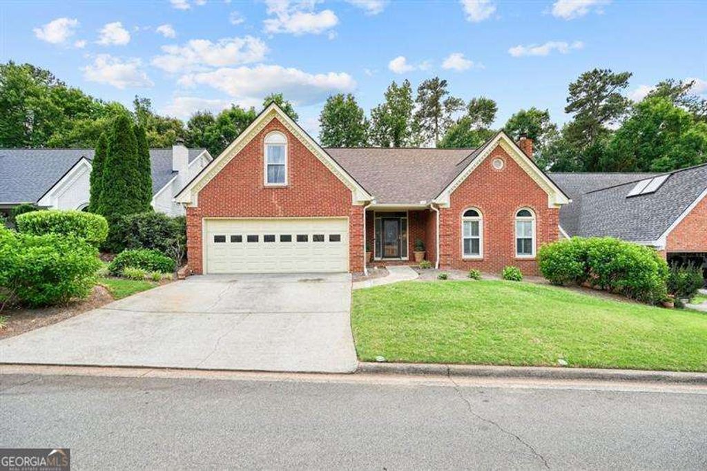 300 Shelli Lane, Roswell, GA 30075
