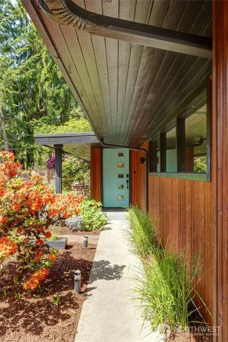 17050 NE 95th Street, Redmond, WA 98052