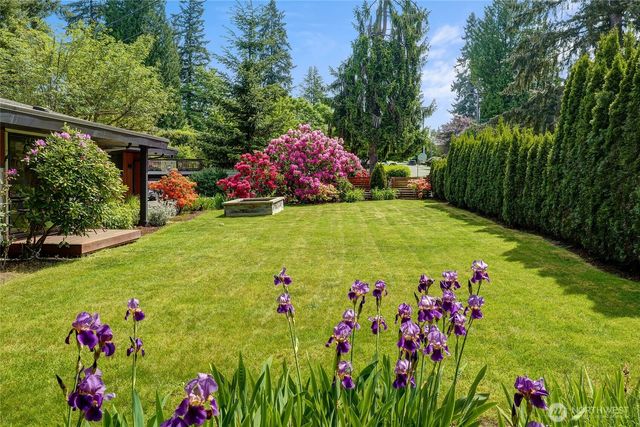 17050 NE 95th Street, Redmond, WA 98052