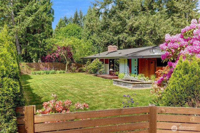 17050 NE 95th Street, Redmond, WA 98052